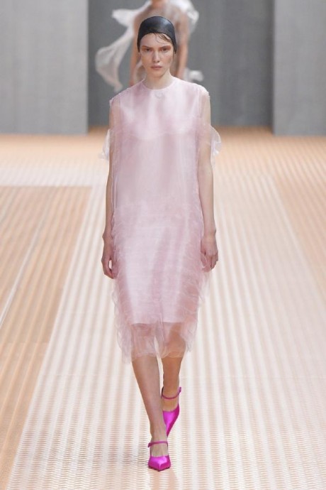 Коллекция Prada Ready-To-Wear Весна-Лето 2024