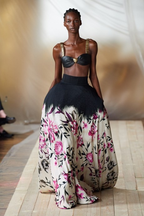 Коллекция Roberto Cavalli Ready-To-Wear Весна-Лето 2022 Коллекция Roberto Cavalli Ready-To-Wear Весна-Лето 2022