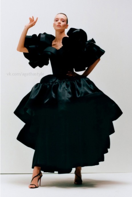 Модели коллекции Christopher John Rogers Pre-Fall 2024 Модели коллекции Christopher John Rogers Pre-Fall 2024