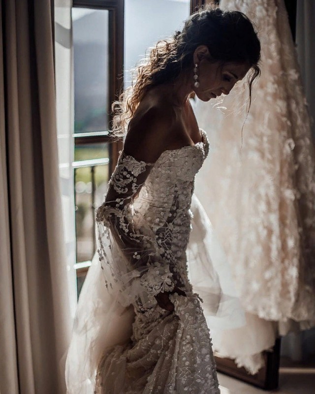 Потрясающие детали в платьях Galia Lahav