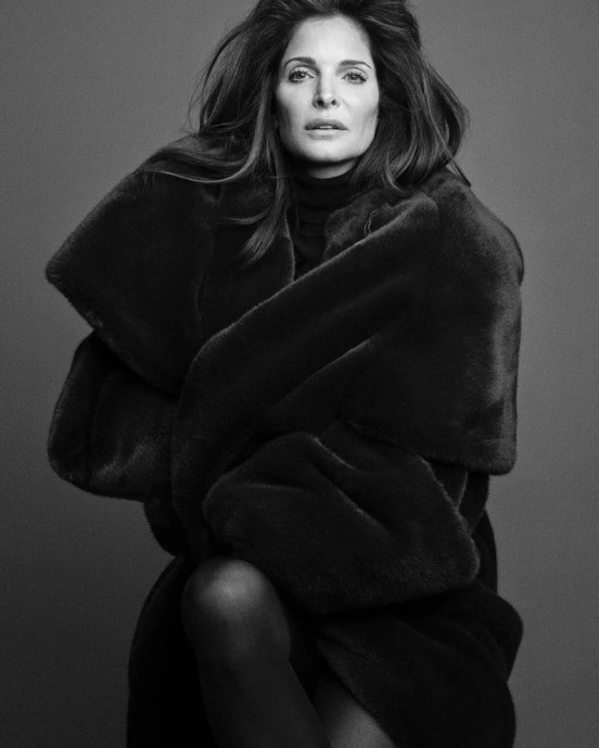 Стефани Сеймур (Stephanie Seymour) в фотосессии для журнала WSJ. Magazine (2023)