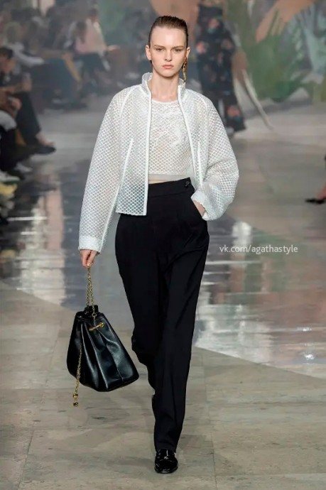 Коллекция Shiatzy Chen Ready To Wear Spring/Summer 2024 Paris Коллекция Shiatzy Chen Ready To Wear Spring/Summer 2024 Paris