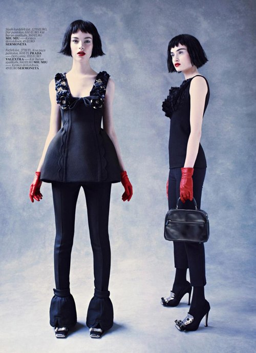 Gwen Loos and Pauline van der Cruysse by Mariano Vivanco Gwen Loos and Pauline van der Cruysse by Mariano Vivanco