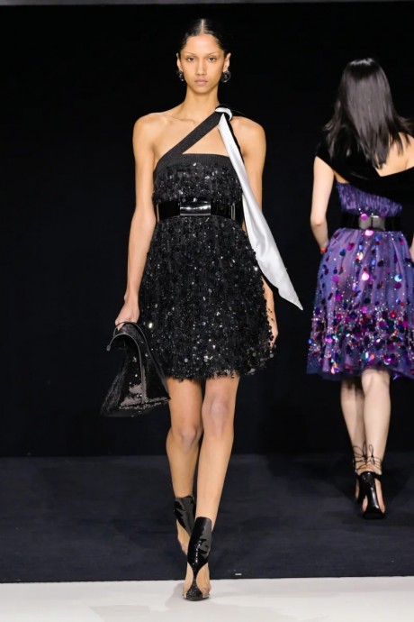 Коллекция Emporio Armani Ready-To-Wear Осень-Зима 2023 Коллекция Emporio Armani Ready-To-Wear Осень-Зима 2023