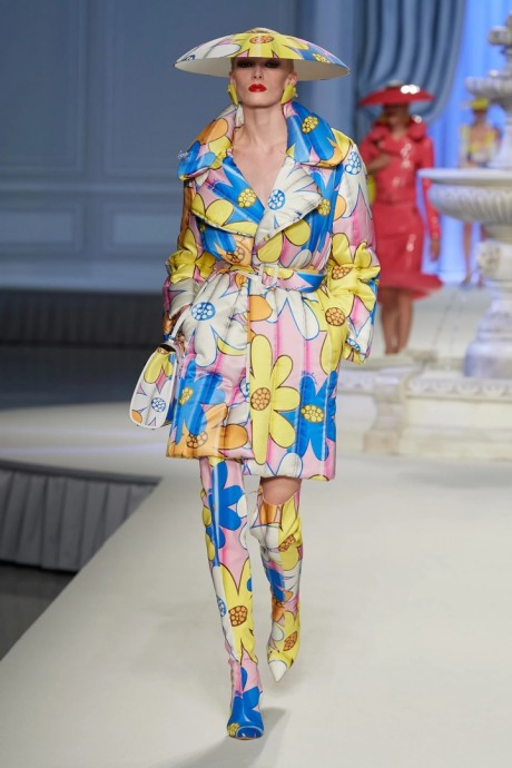 Коллекция Moschino Ready-To-Wear Весна-Лето 2023