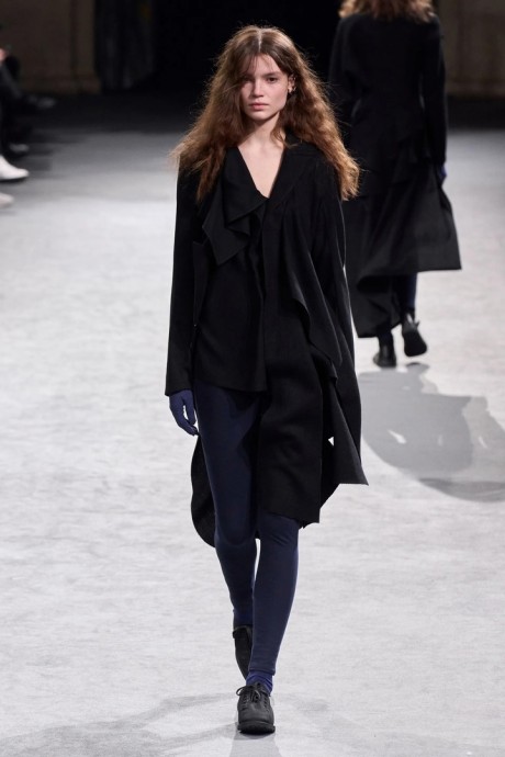 Коллекция Yohji Yamamoto FALL 2023 READY-TO-WEAR