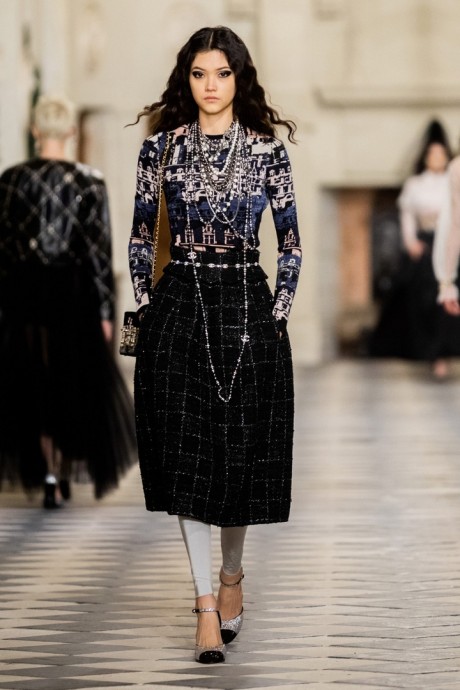 Коллекция Chanel Pre-Fall Осень-Зима 2021/2022