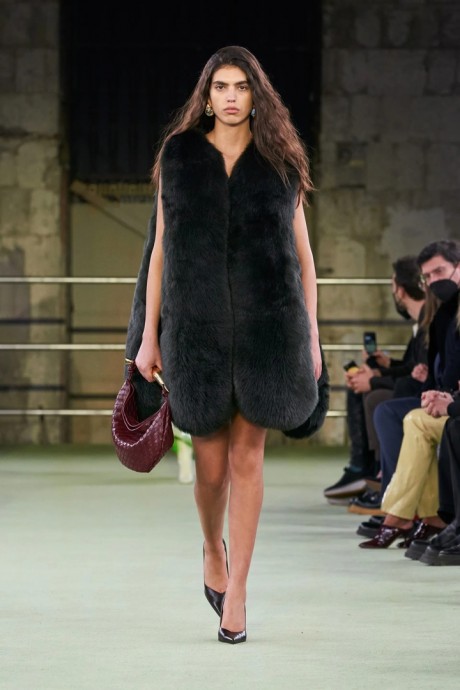 Коллекция Bottega Veneta Ready-To-Wear Осень-Зима 2022/2023 Коллекция Bottega Veneta Ready-To-Wear Осень-Зима 2022/2023