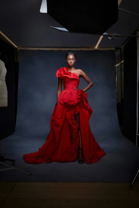Коллекция Pre-Fall 2024 от Marchesa
