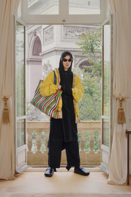 Обзор коллекции Balenciaga RESORT 2024