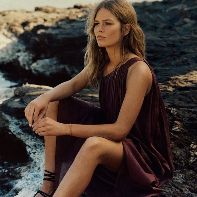 Anna Ewers в фотосессии для MASSIMO DUTTI Весна-Лето 2021 Swimwear Collection