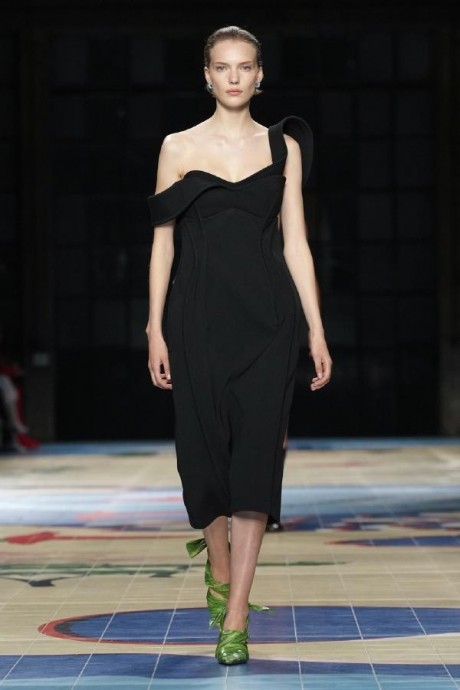 Коллекция Bottega Veneta Ready-To-Wear Весна-Лето 2024 Коллекция Bottega Veneta Ready-To-Wear Весна-Лето 2024