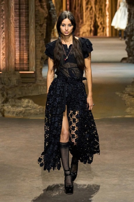 Коллекция Christian Dior Ready-To-Wear Весна-Лето 2023 Коллекция Christian Dior Ready-To-Wear Весна-Лето 2023