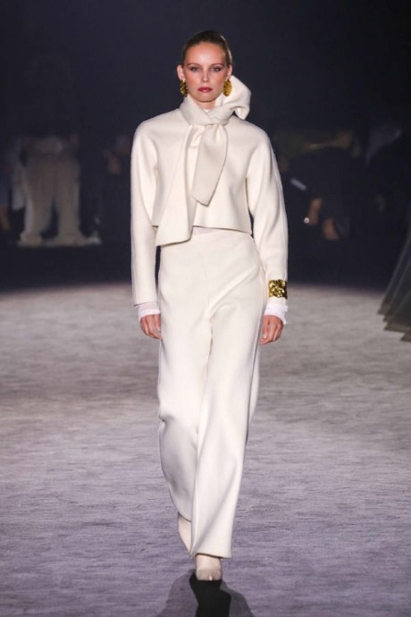 Коллекция Simorra Winter Ready-To-Wear Весна-Лето 2025 Коллекция Simorra Winter Ready-To-Wear Весна-Лето 2025