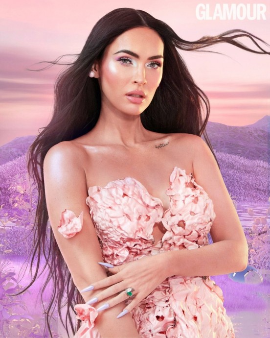 Меган Фокс (Megan Fox) в фотосессии для журнала Glamour UK Меган Фокс (Megan Fox) в фотосессии для журнала Glamour UK