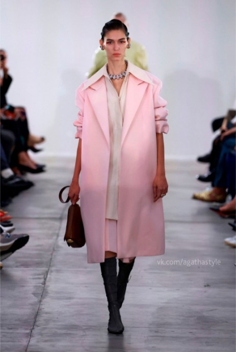 Модели коллекции Jil Sander Spring/Summer 2024