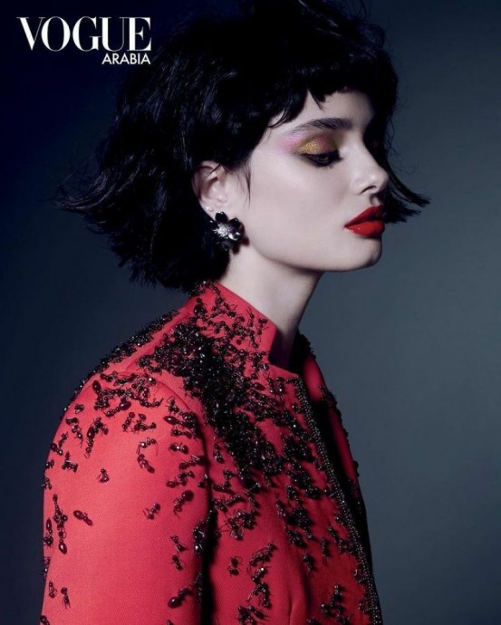 Тейлор Хилл (Taylor Hill) в фотосессии для журнала Vogue Arabia (2023)