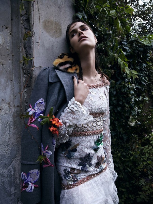 Vanessa Moody for Vogue China by Camilla Akrans
