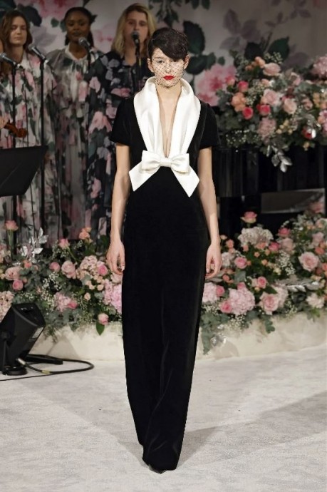 Коллекция Richard Quinn Ready-To-Wear Fall/Winter 2024 London Коллекция Richard Quinn Ready-To-Wear Fall/Winter 2024 London