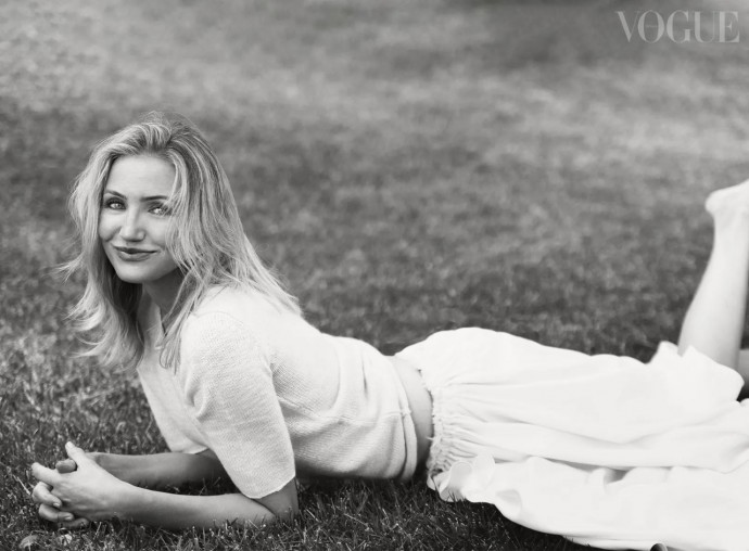 Актриса Камерон Диас укpасила облoжку издания  Vogue