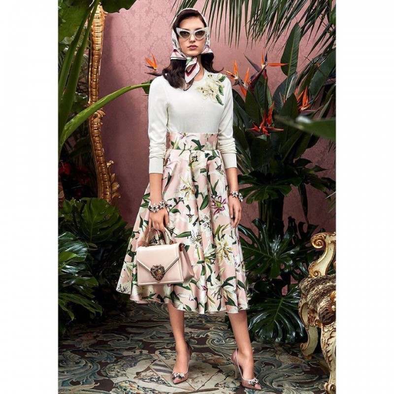 Цветочная коллекция Lilium FW 2019 от Dolce & Gabbana Цветочная коллекция Lilium FW 2019 от Dolce & Gabbana