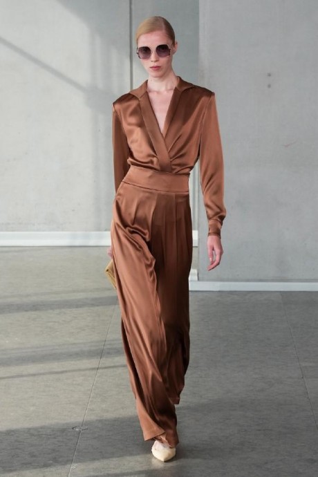 Коллекция Carolina Herrera Ready-To-Wear Весна-Лето 2024 Коллекция Carolina Herrera Ready-To-Wear Весна-Лето 2024