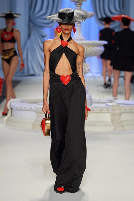 Коллекция Moschino Ready-To-Wear Весна-Лето 2023