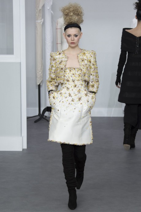 Модели коллекции Chanel Couture