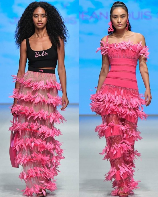 Шикарный показ коллекции Jean Louis Sabaji и Barbie для лета 2023 года Шикарный показ коллекции Jean Louis Sabaji и Barbie для лета 2023 года