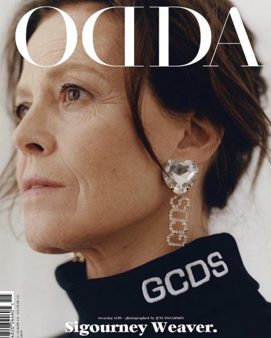 Сигурни Уивер в фотосессии для ODDA magazine