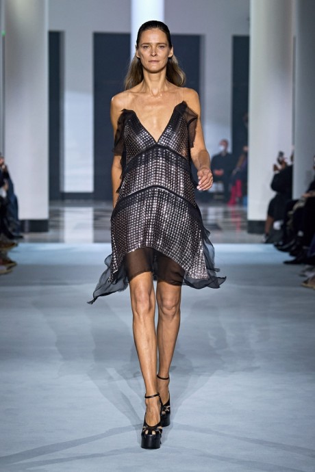 Коллекция Lanvin Ready-To-Wear Весна-Лето 2022