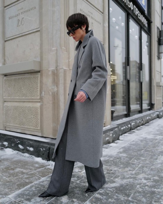 Образы с серым пальто