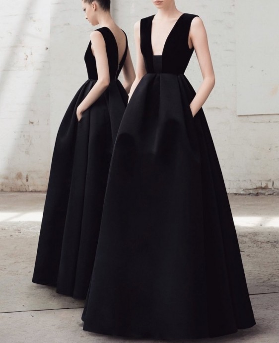 Роскошные платья в черном цвете