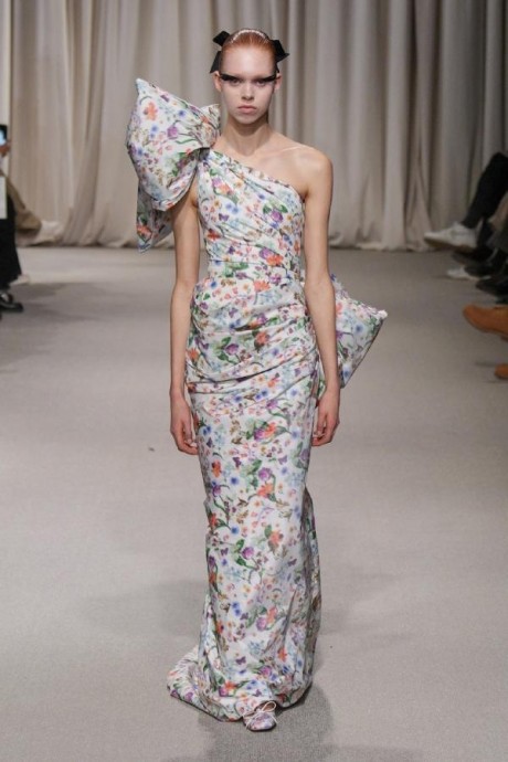 Коллекция Giambattista Valli Haute Couture Весна-Лето 2024 Коллекция Giambattista Valli Haute Couture Весна-Лето 2024