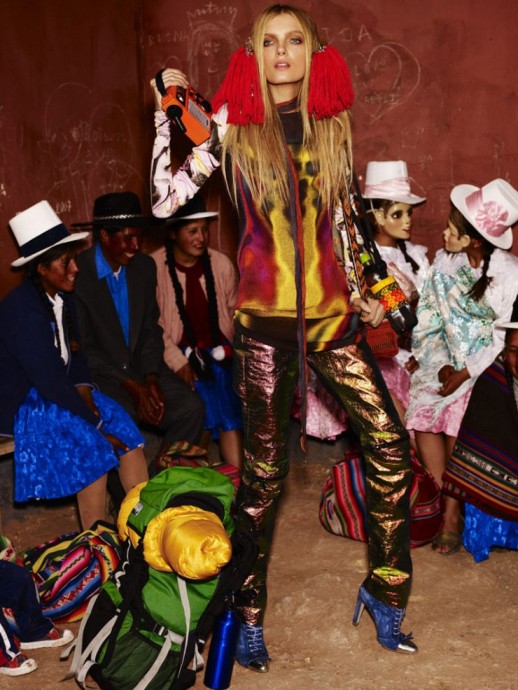 Daria Werbowy and Lily Donadson for Vogue UK by Mario Testino Daria Werbowy and Lily Donadson for Vogue UK by Mario Testino