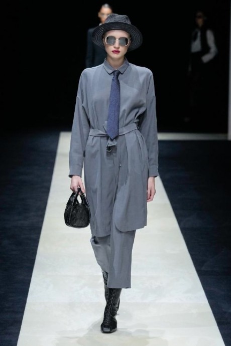 Коллекция Emporio Armani Ready-To-Wear Весна-Лето 2025