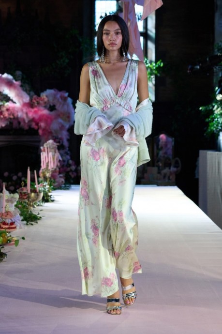 Коллекция LoveShackFancy Ready-To-Wear Весна-Лето 2024 Коллекция LoveShackFancy Ready-To-Wear Весна-Лето 2024