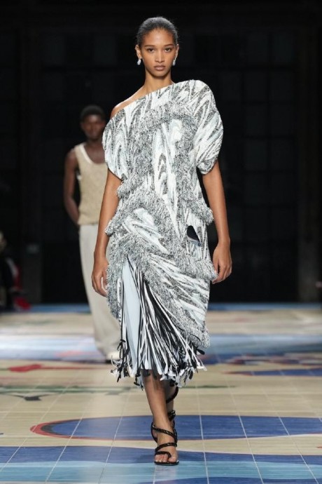 Коллекция Bottega Veneta Ready-To-Wear Весна-Лето 2024 Коллекция Bottega Veneta Ready-To-Wear Весна-Лето 2024