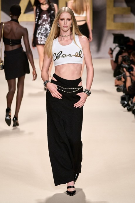 Коллекция Chanel Ready-To-Wear Весна-Лето 2022