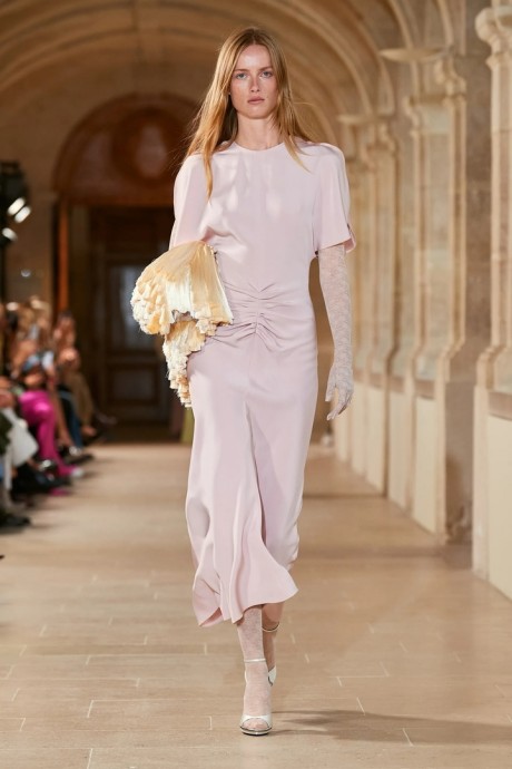 Коллекция Victoria Beckham Ready-To-Wear Весна-Лето 2023 Коллекция Victoria Beckham Ready-To-Wear Весна-Лето 2023