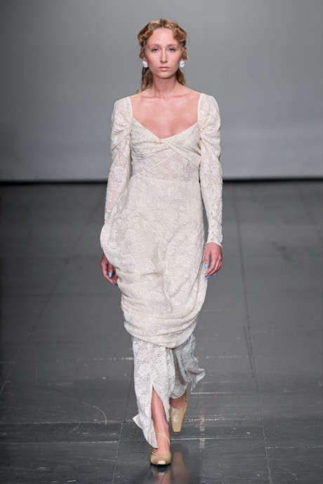 Коллекция Yuhan Wang Ready-To-Wear Осень-Зима 2022/2023 Коллекция Yuhan Wang Ready-To-Wear Осень-Зима 2022/2023