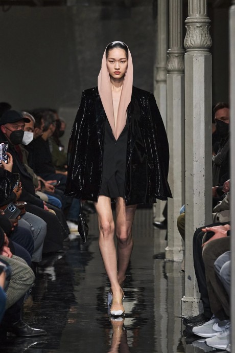 Коллекция Alaïa Ready-To-Wear Осень-Зима 2022/2023