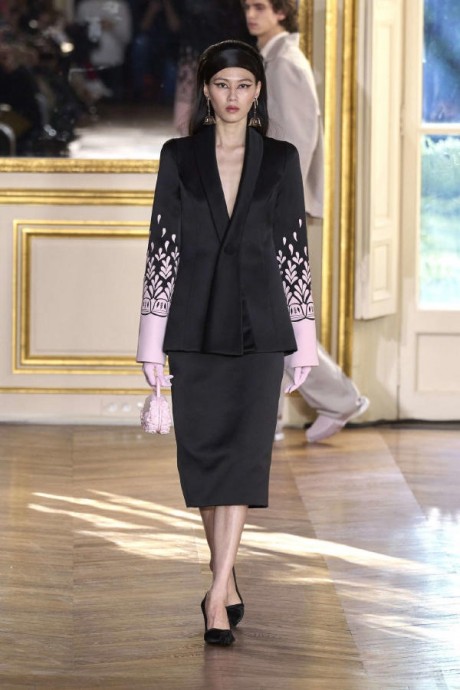 Коллекция Georges Hobeika Haute Couture Весна-Лето 2024 Коллекция Georges Hobeika Haute Couture Весна-Лето 2024
