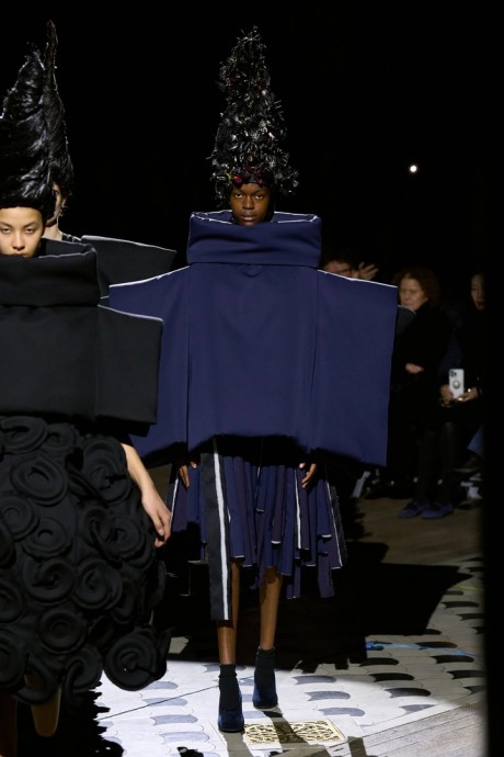 Обзор осенней коллекции Comme des Garçons 2023 ready-to-wear