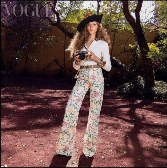 Анджелина Кендалл (Angelina Kendall) в фотосессии для журнала Vogue Mexico (2025) Анджелина Кендалл (Angelina Kendall) в фотосессии для журнала Vogue Mexico (2025)