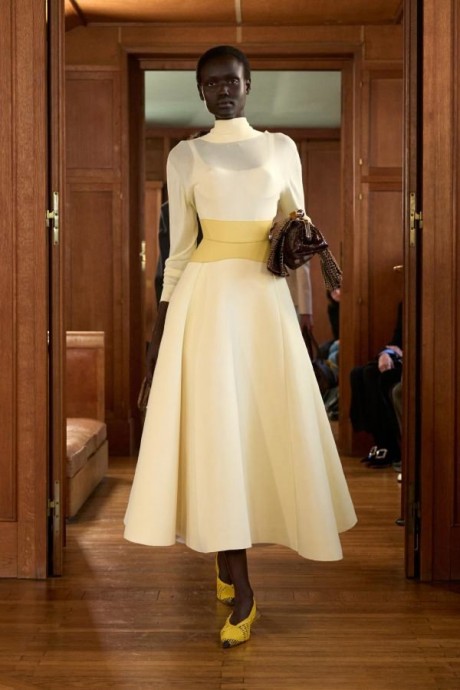 Коллекция Jacquemus Ready-To-Wear Весна-Лето 2025