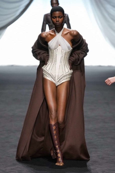 Коллекция Jean Paul Gaultier Haute Couture Весна-Лето 2025 Коллекция Jean Paul Gaultier Haute Couture Весна-Лето 2025