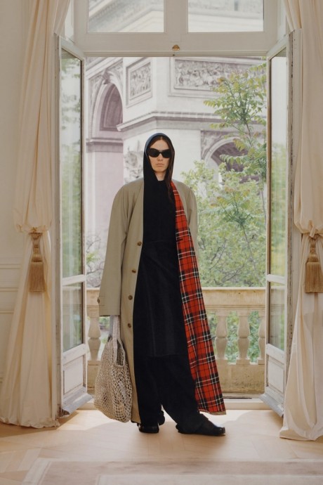 Обзор коллекции Balenciaga RESORT 2024