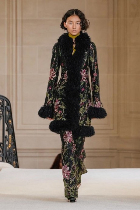 Коллекция Giambattista Valli Ready-To-Wear Осень-Зима 2025-2026 Коллекция Giambattista Valli Ready-To-Wear Осень-Зима 2025-2026
