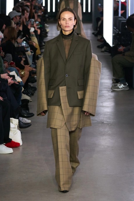 Коллекция Sacai Fall 2024 Ready-to-Wear